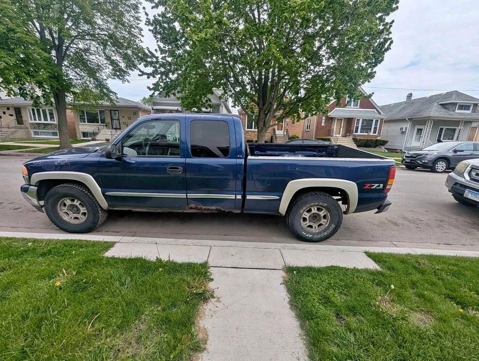 2002 GMC Sierra 1500 SLE Extended Cab Pickup