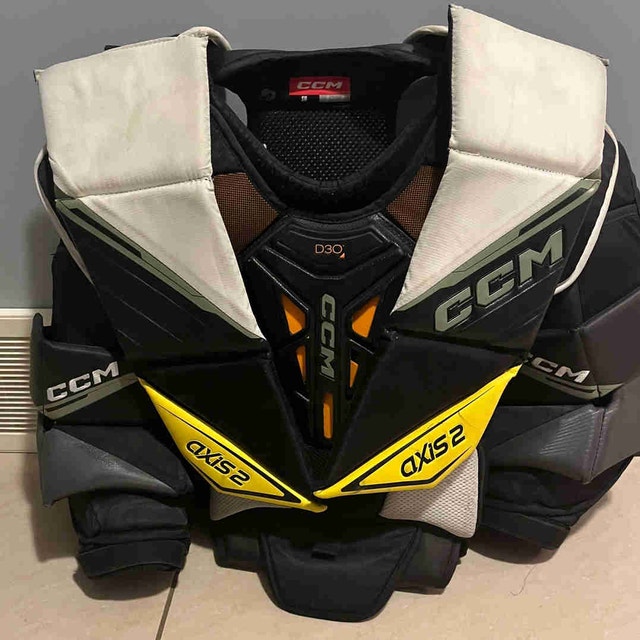 Goalie Chest Protector - CCM Axis 2 sr small