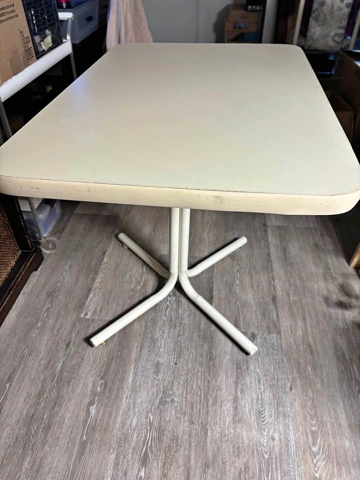 White 24x36 rectangle table