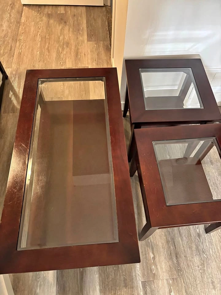 3 piece Coffee table set