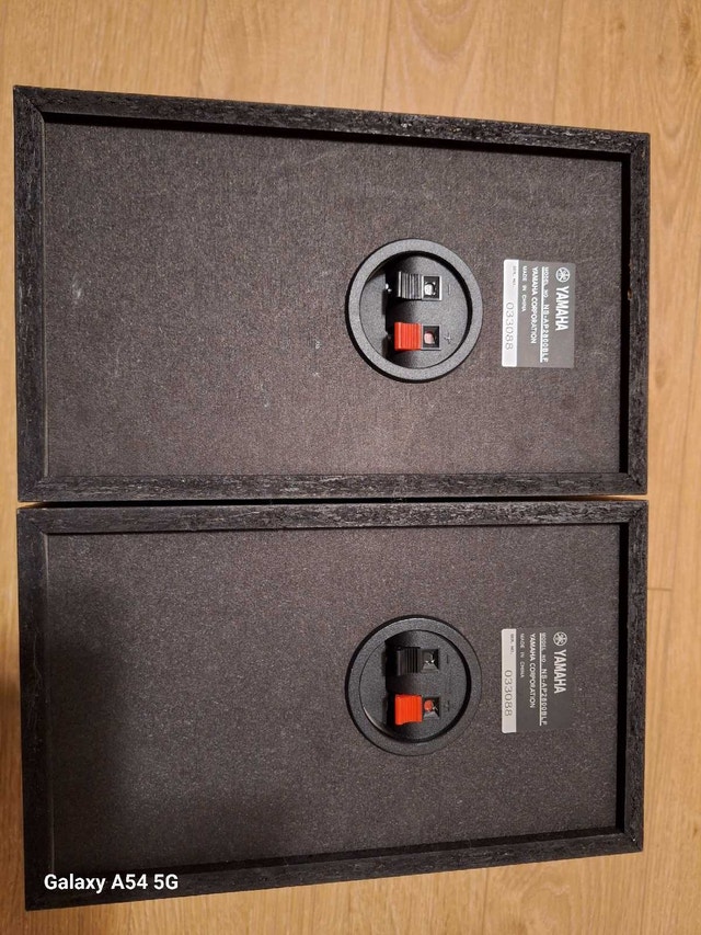Two small speaker sets - photo 4