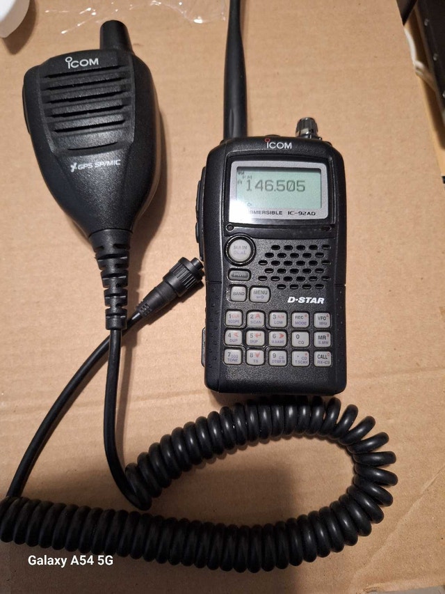 icom IC-92AD with GPS sp/mic