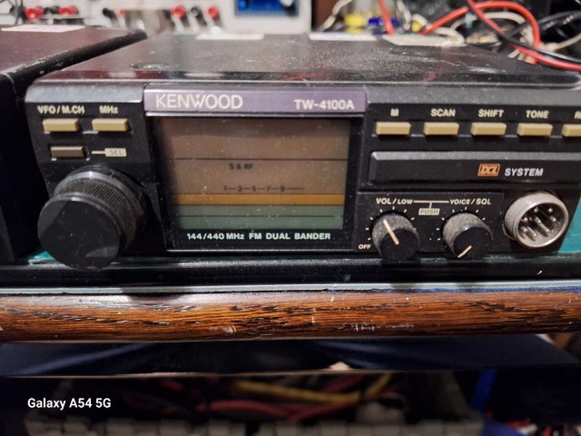 Kenwood TW-4100A 2m Transceiver