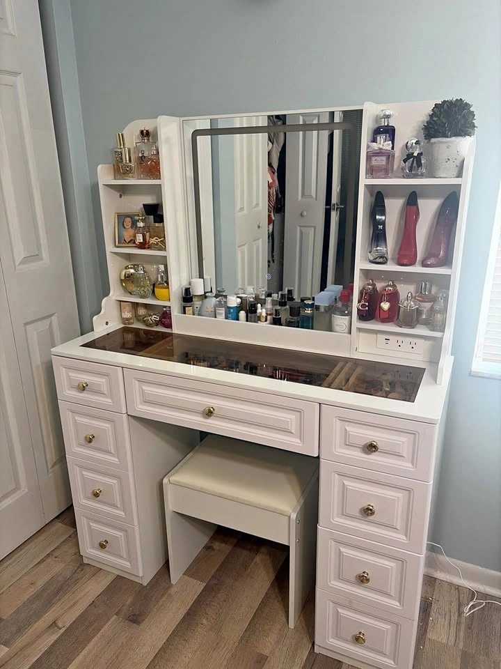 Luxury makeup vanity