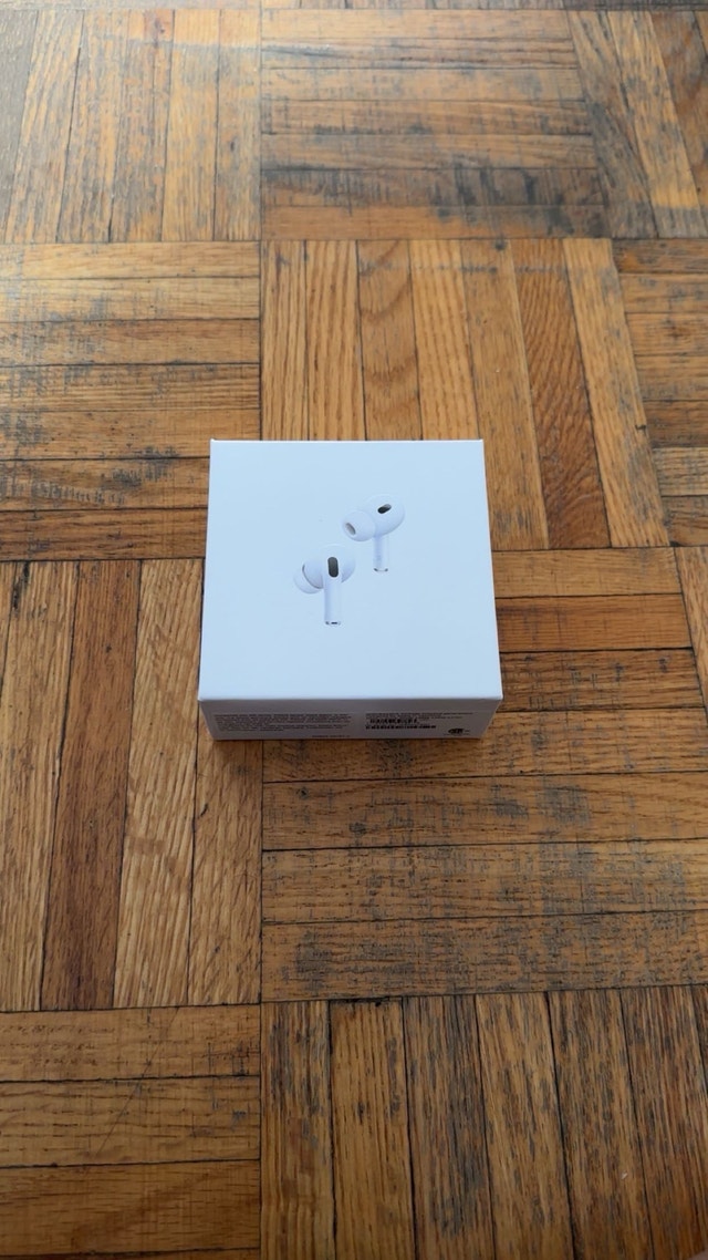 AirPods Pro 2 USB-C w/ Noise Cancellation