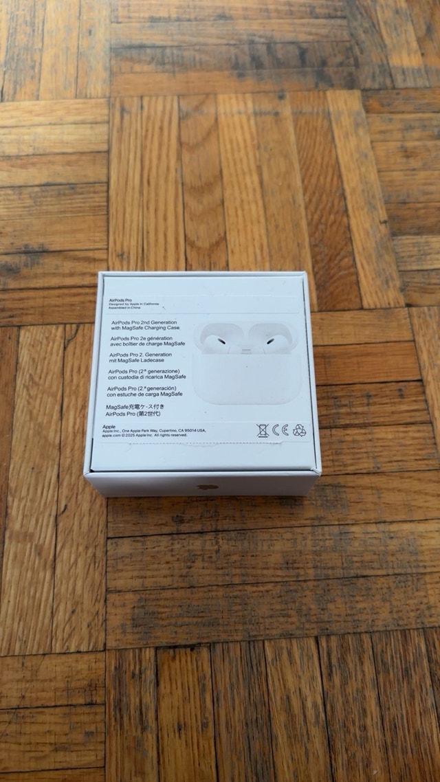 AirPods Pro 2 USB-C w/ Noise Cancellation - photo 2