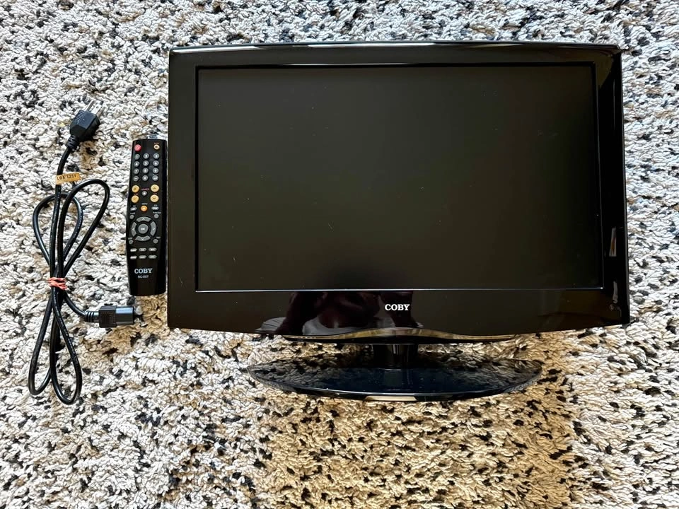 Cody 19” LCD TV - excellent condition - photo 2
