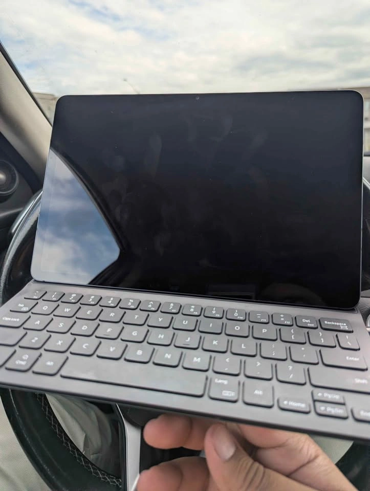 Samsung Tablet with Keyboard Case and S Pen - photo 3