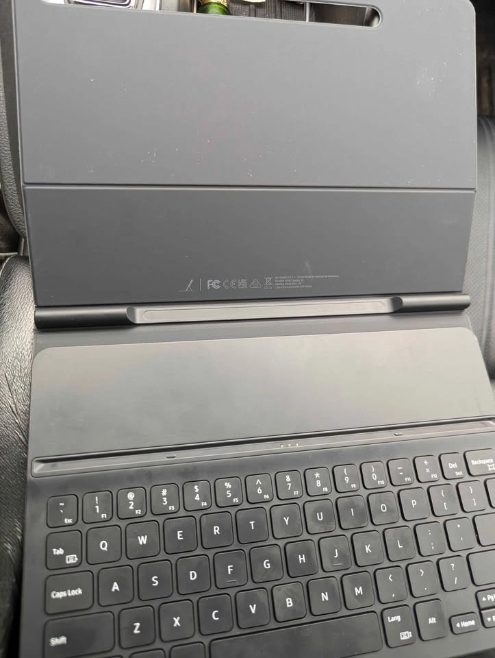 Samsung Tablet with Keyboard Case and S Pen - photo 5