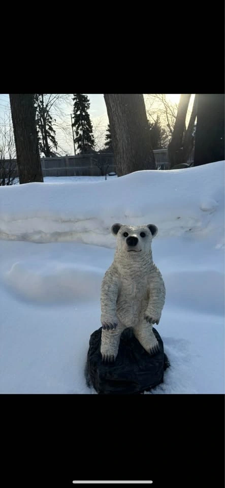 Polar Bear Wood Statue - photo 4