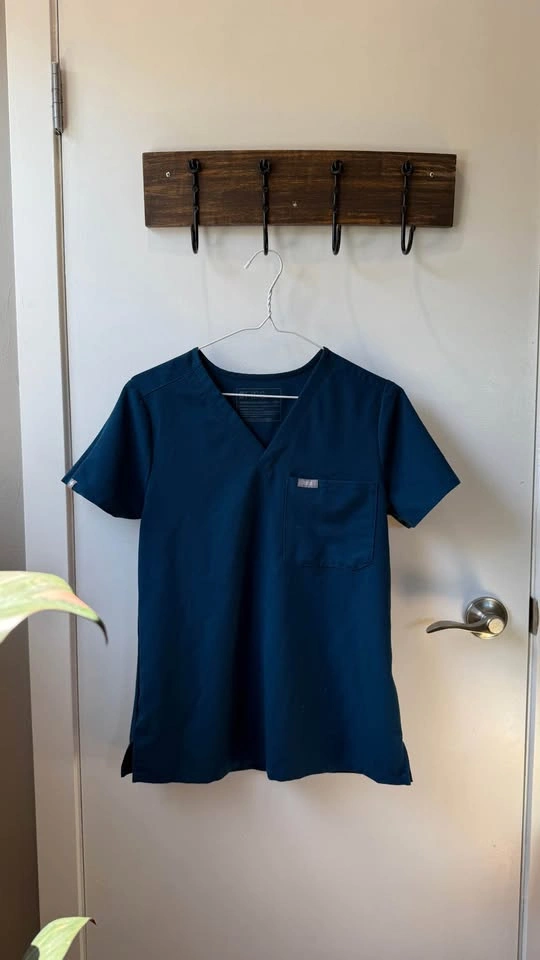 FIGS Scrubs - Mix & Match Sets (XXS-XS) - photo 3