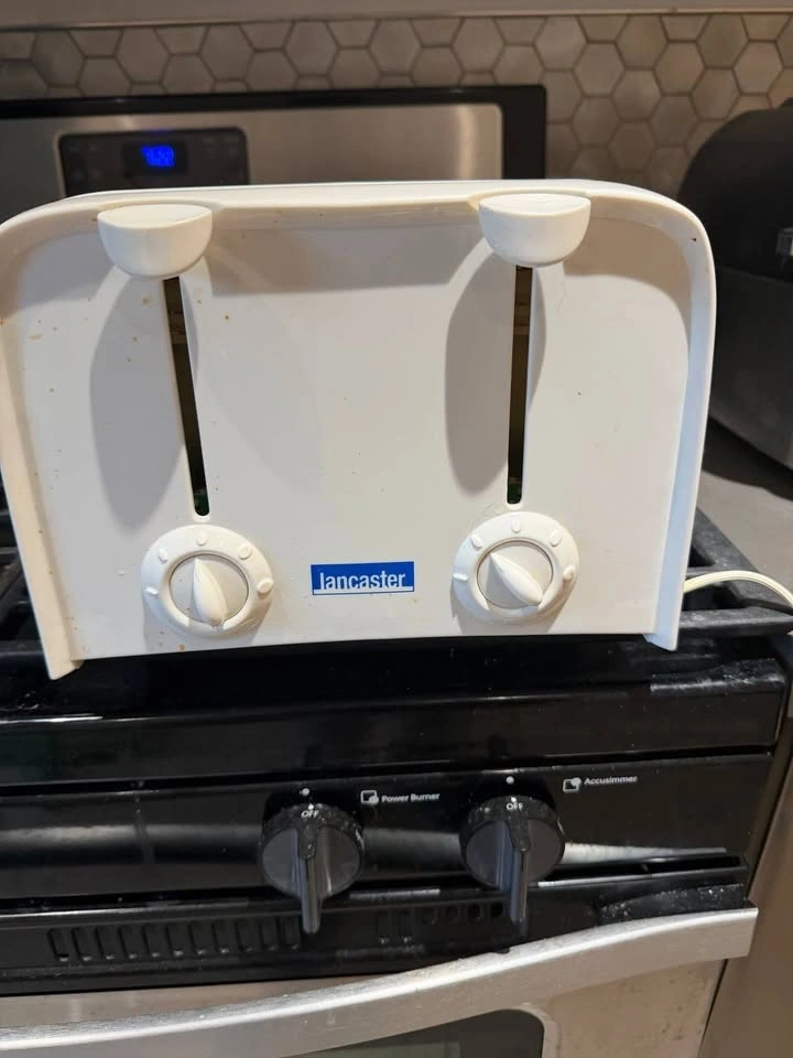 Toaster - photo 2