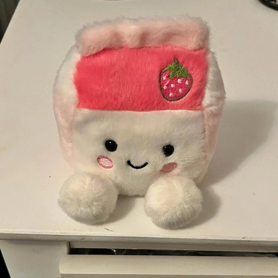 strawberry milk palm pal