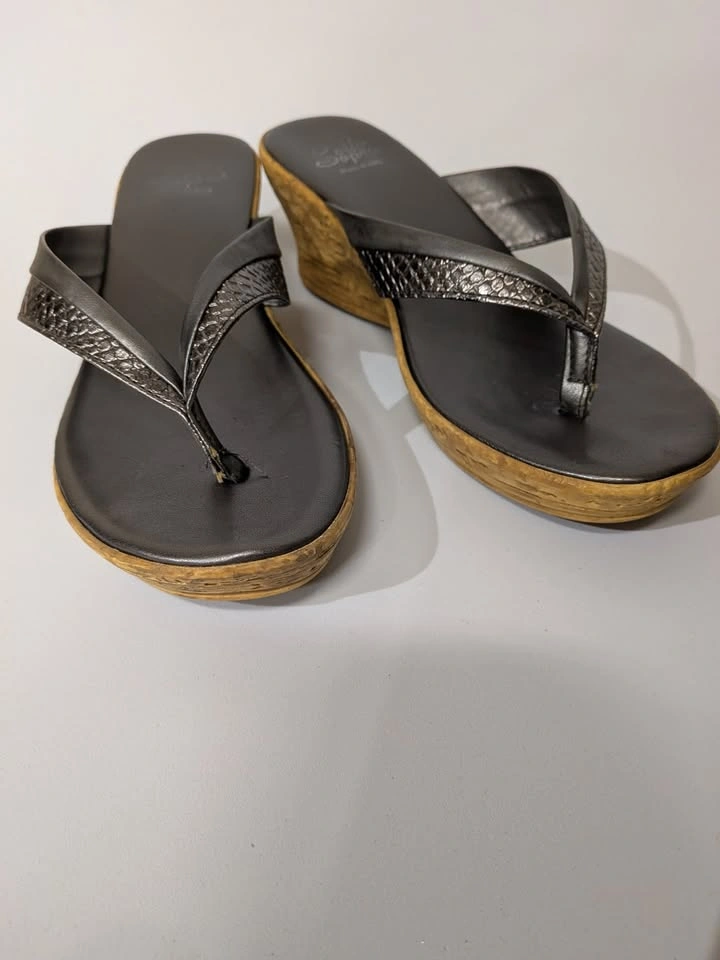 UGG Australia Natassia Metallic Wedge Sandals US38 - photo 2