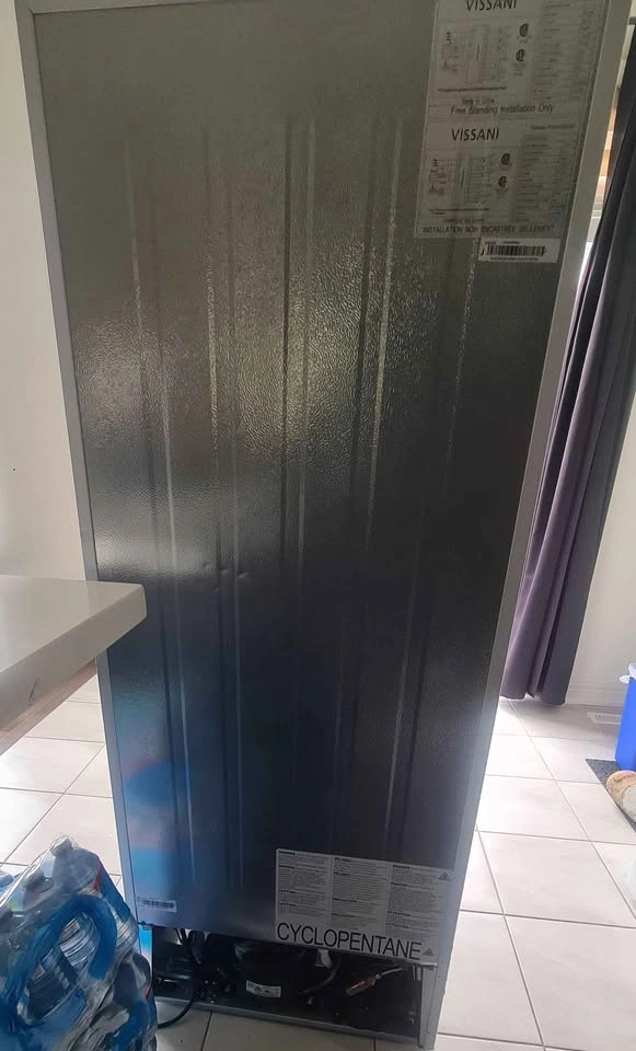 Vissani 10.1 cu. ft. Refrigerator - photo 3