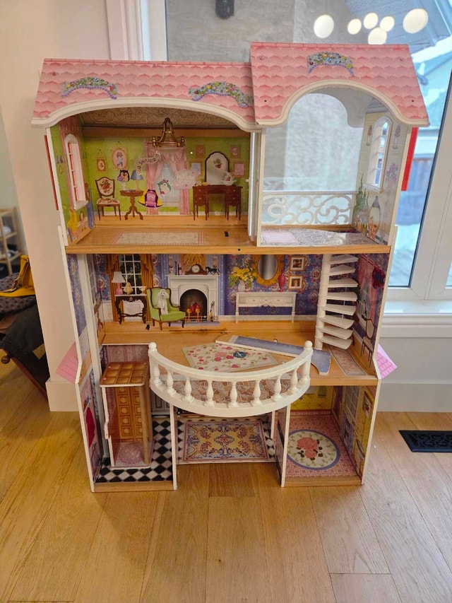 Doll House