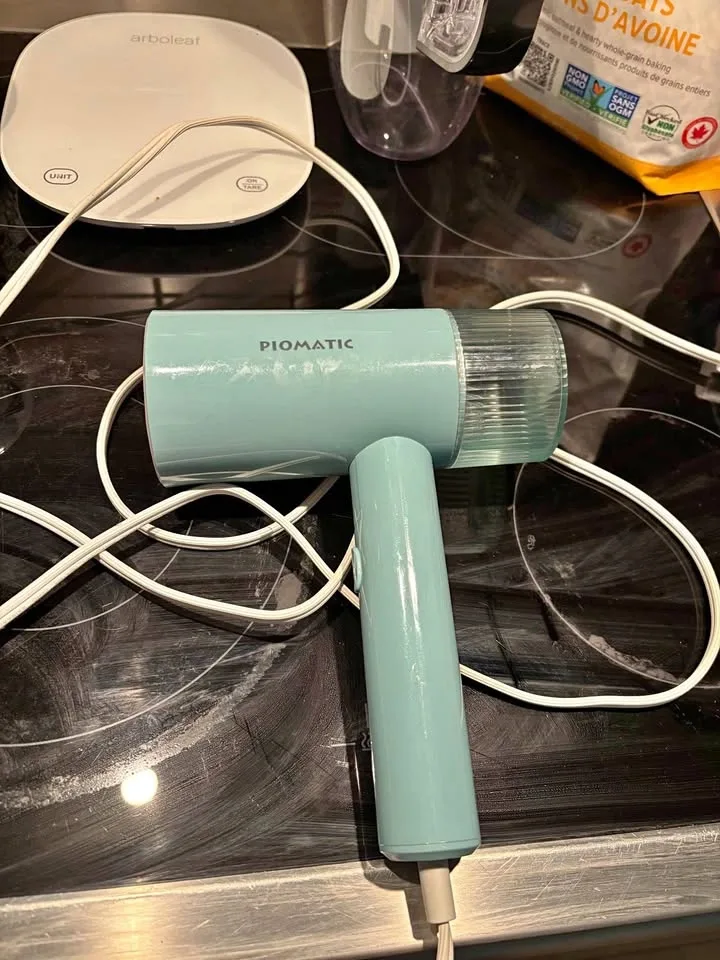 Handheld Clothing Steamer