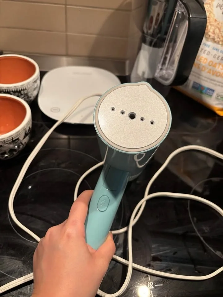 Handheld Clothing Steamer - photo 2