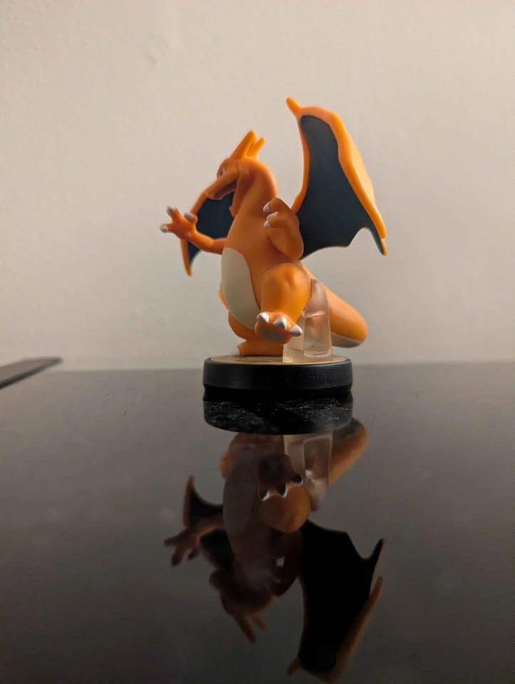 Charizard amiibo - photo 2