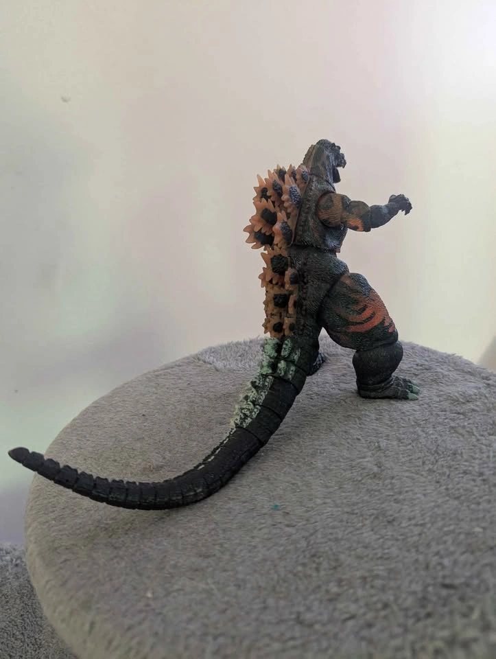 NECA Burnin Godzilla 2001 - photo 3