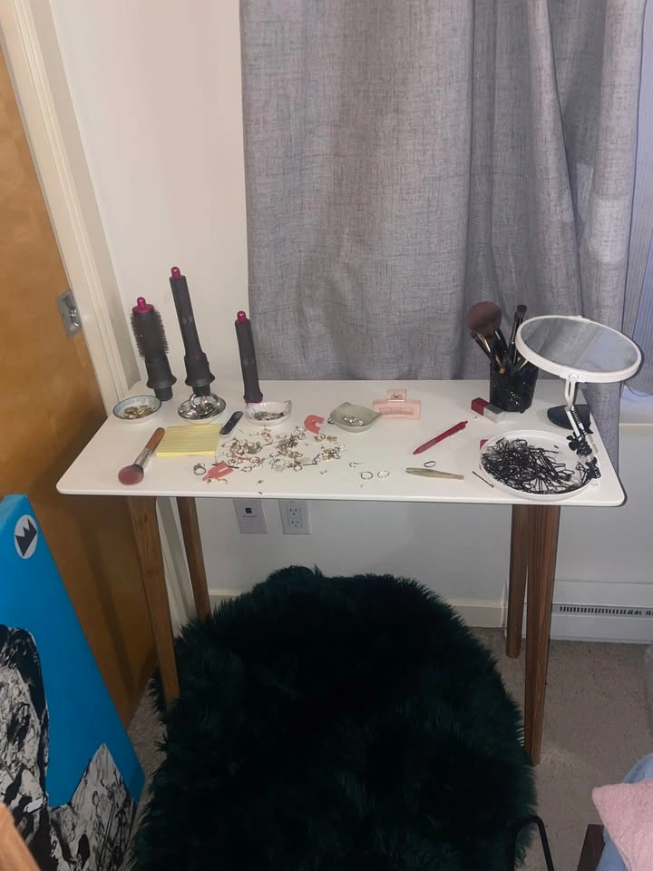 Modern Makeup Table / Console / Stand - photo 3