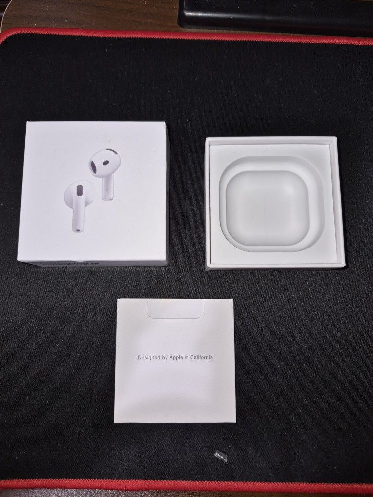 Apple AirPods 4rd Gen with Charging Case - photo 3