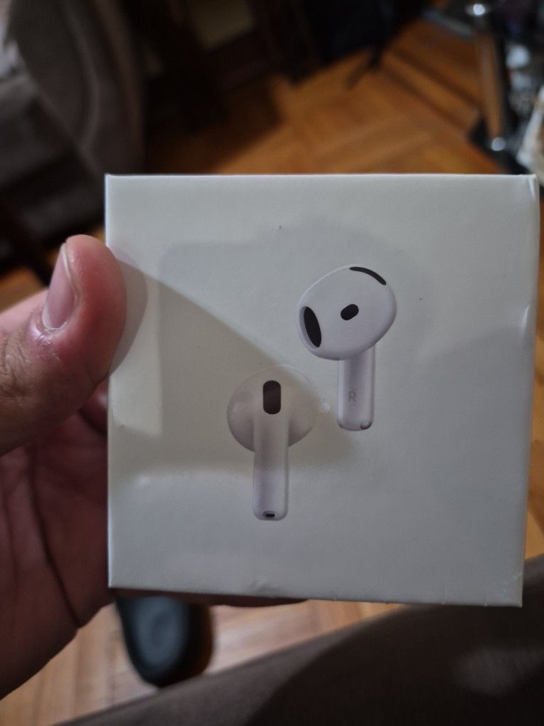 Apple AirPods 4rd Gen with Charging Case - photo 4