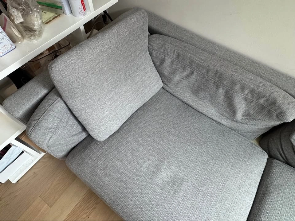 Modani Gray Fabric 3-Seat Sofa (92" L x 39.5" D x 25" H) - photo 2