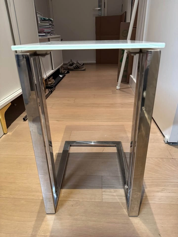 Modani Modern C-Table White Glass Top Chrome Frame - photo 4