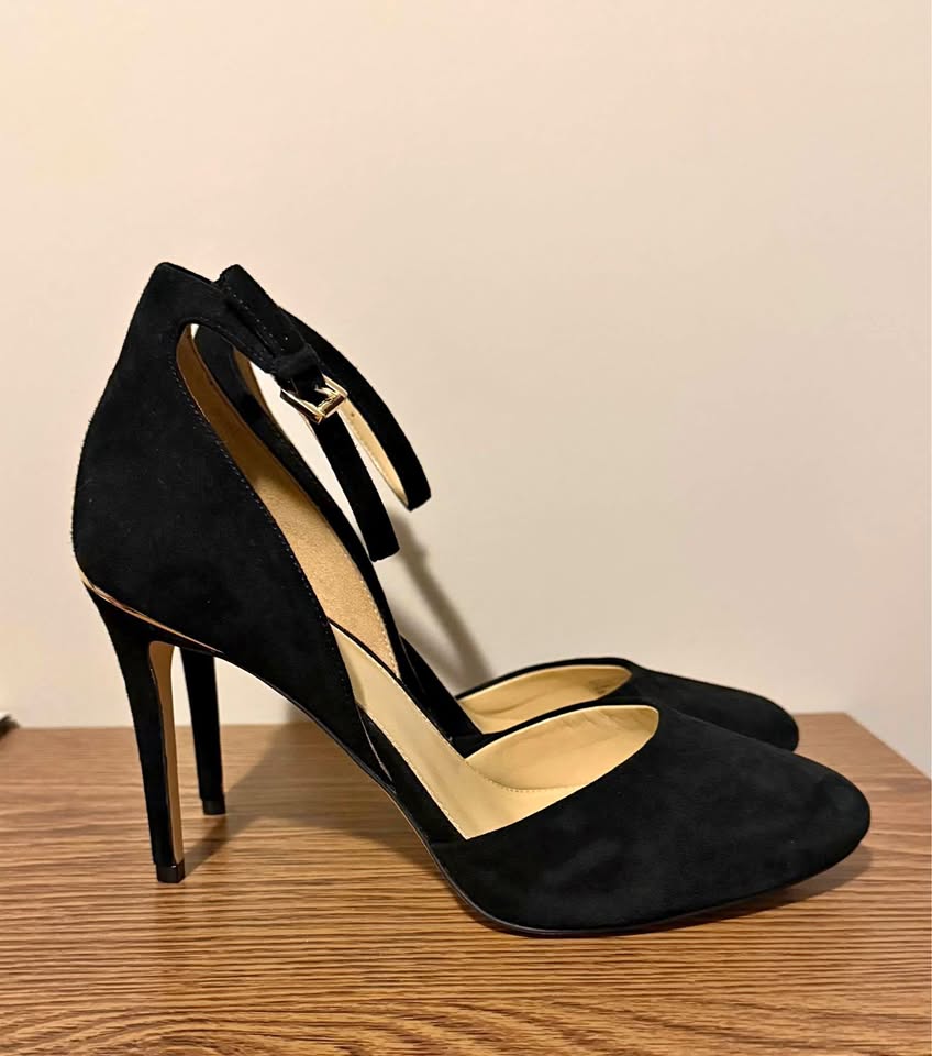 Michael Kors Georgia Heels