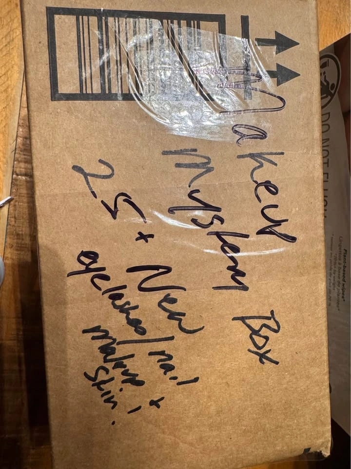 Makeup & Skincare Mystery Box - All New! - photo 2