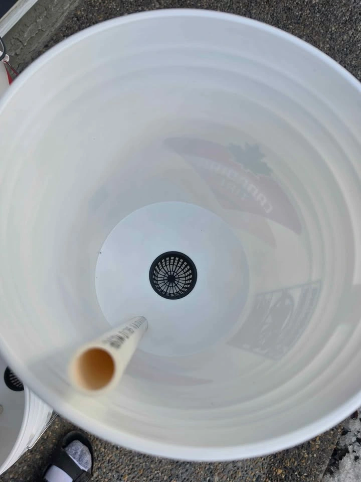 Self Watering 5 Gallon Planter - photo 2