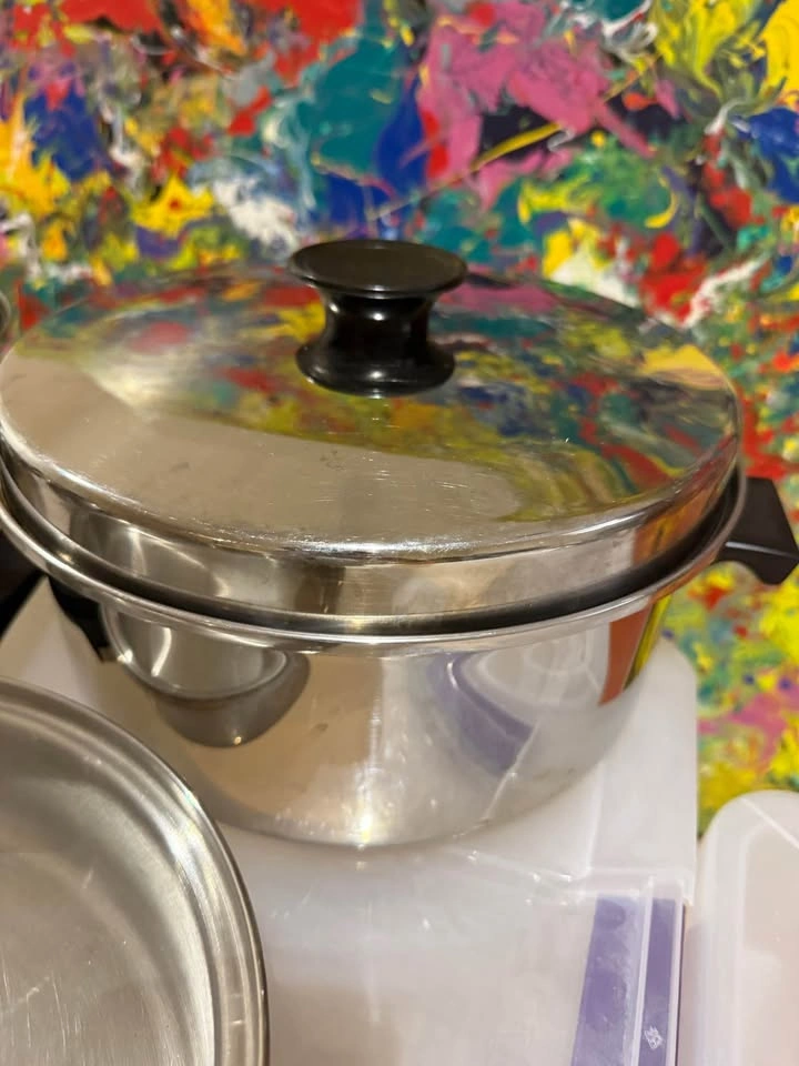 Stainless Steel Pots & Pan Set – 4 Pots + Frying Pan (With Lids) - photo 4