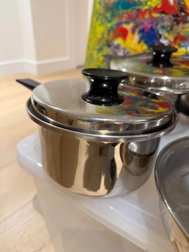 Stainless Steel Pots & Pan Set – 4 Pots + Frying Pan (With Lids) - photo 5