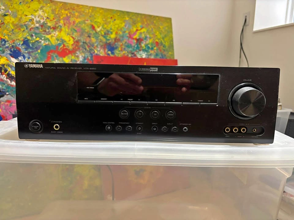 KEF 5.1 Speaker System + Yamaha Receiver – Complete Home Theater