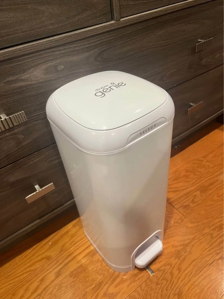 Diaper Genie Select - Premium Odor-Control Pail (Like New) - photo 2