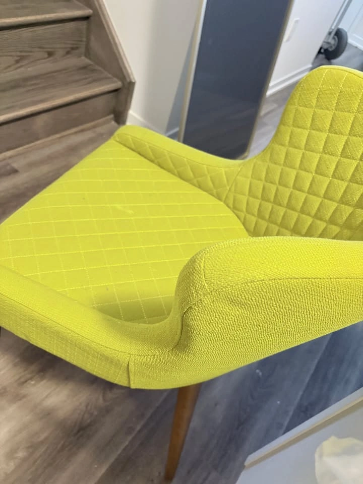 Yellow accent chair - photo 2