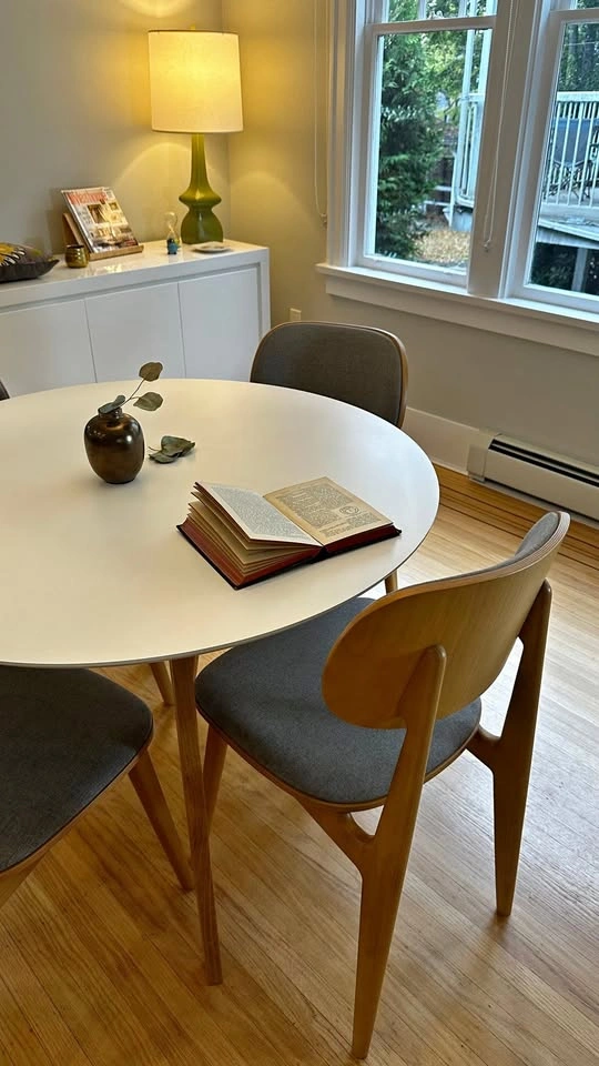 New 39"/54" Round Dining Table