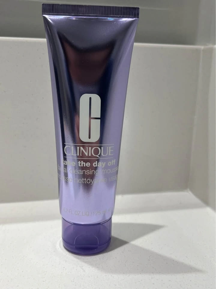 Clinique cleansing mousse