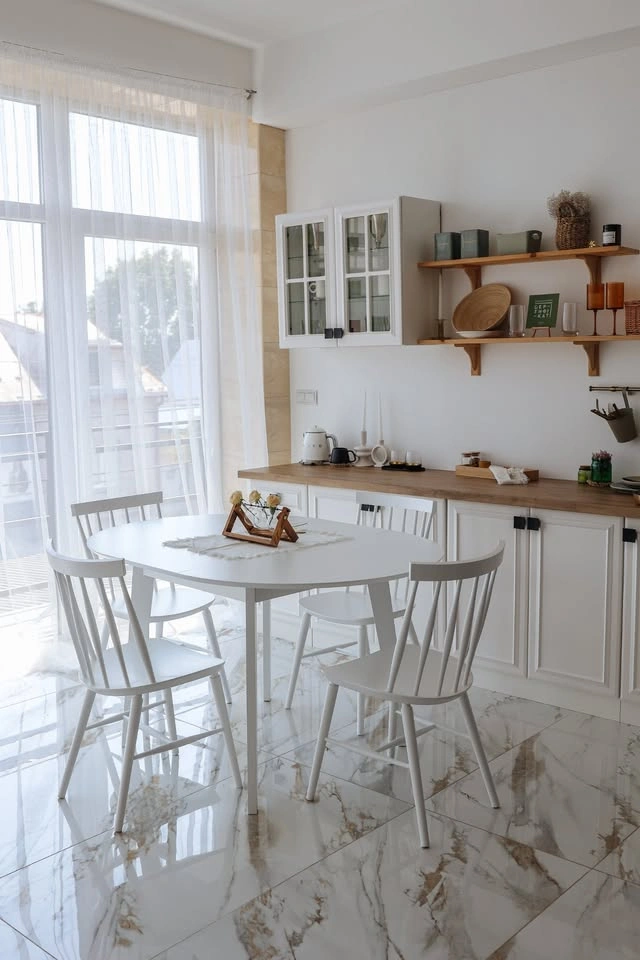 White Round Extendable Dining Table 39"/54" - photo 5