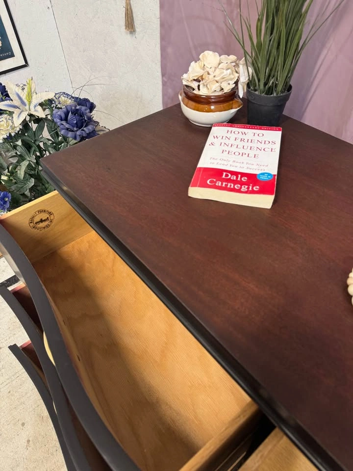 Vintage dresser for sale - refinished - photo 4