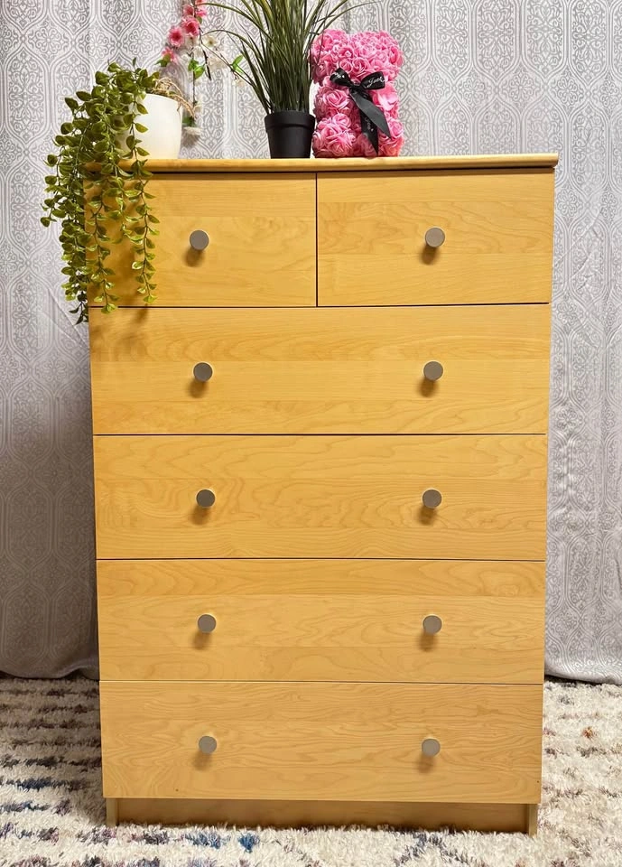 Ikea chest of drawers in excellent condition