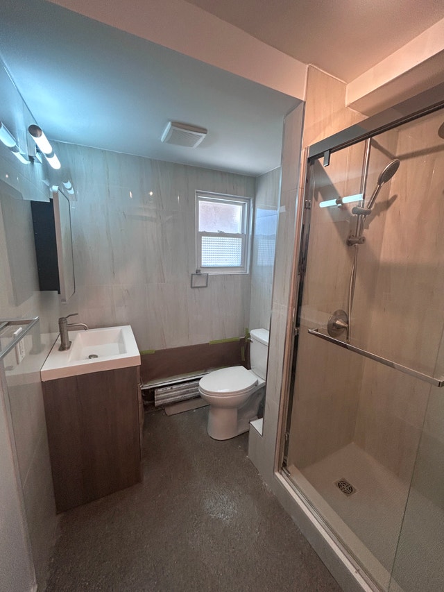 Renting 1 Bedroom in Lakeshore/Parklawn Area - photo 3
