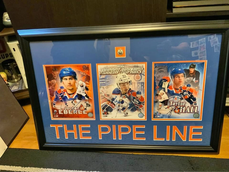 PROFESSIONALLY FRAMED OILERS PIC