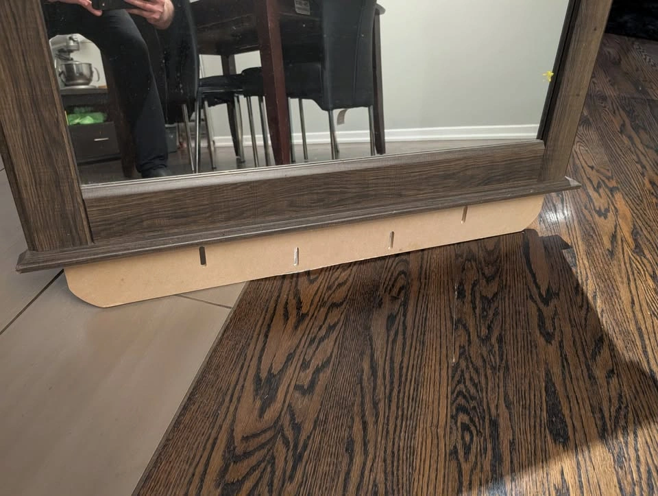 Dresser Mirror by Ashley Furniture - photo 4