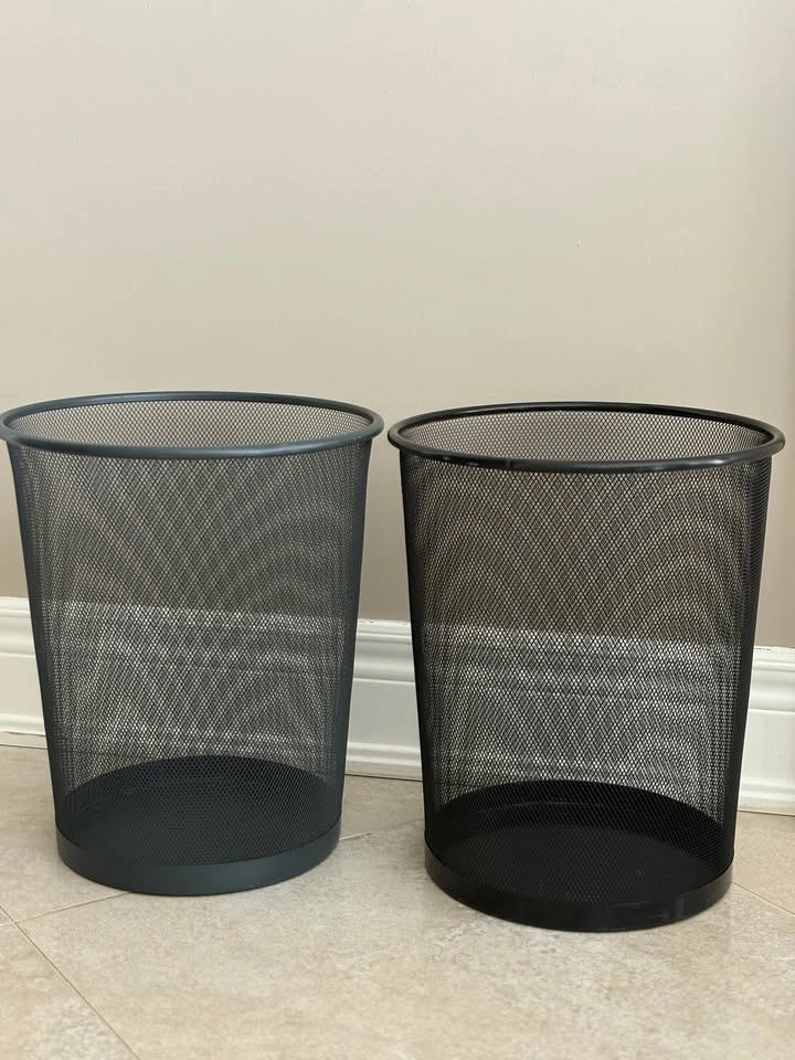 Set of 3 Wire Mesh Garbage Bins – Excellent Condition - photo 2