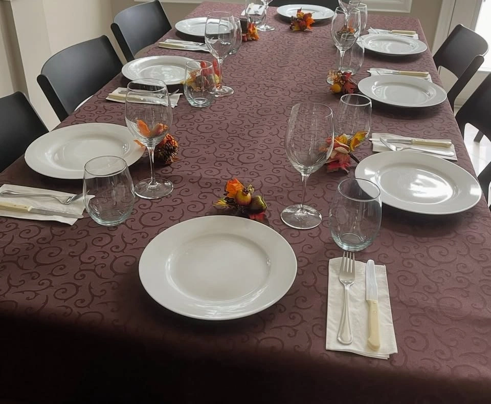 80-Piece White Porcelain Dinnerware Set – 20 Place Settings - photo 4