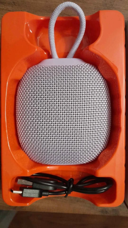 onn. Mini Rugged Speaker Bluetooth Water-resistant - photo 3