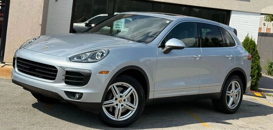 2016 Porsche Cayenne Sport Utility 4D - photo 2