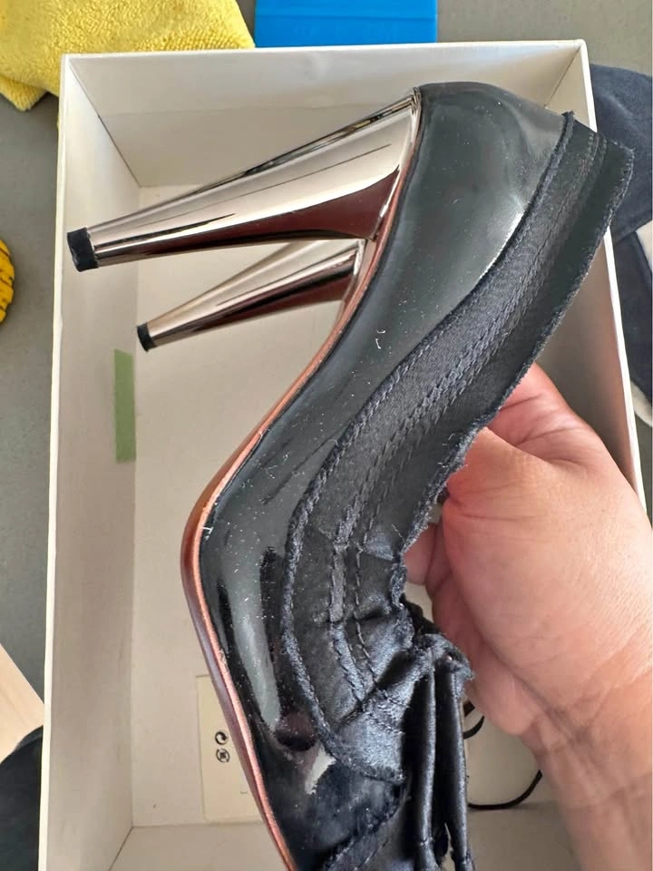 Women’s Lanvin x H & M 2010 collab shoes